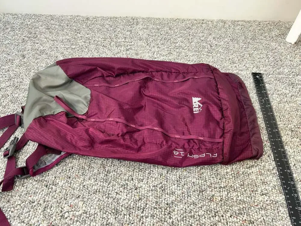 REI Flash 18 Ripstop Hiking Daypack Backpack Burgundy Plum